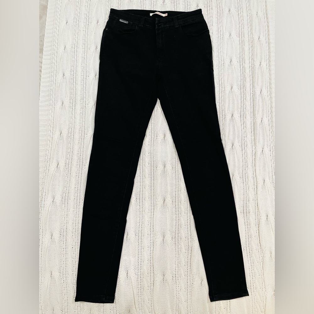 Levi’s 710 Super Skinny Mid-Rise Black Jeans with Rhinestone Details, Size 28